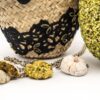 Coffa Siciliana Nera con Uovo di Pasqua al Pistacchio e Paste Miste - immagine 3